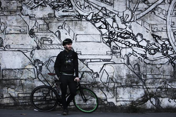 Giorgio bike messenger