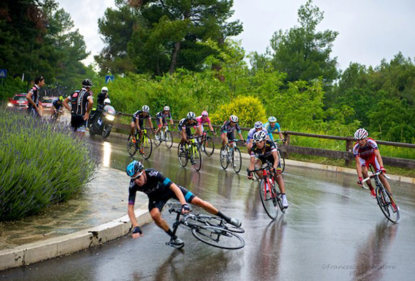 La caduta di Wiggins al Giro 2013