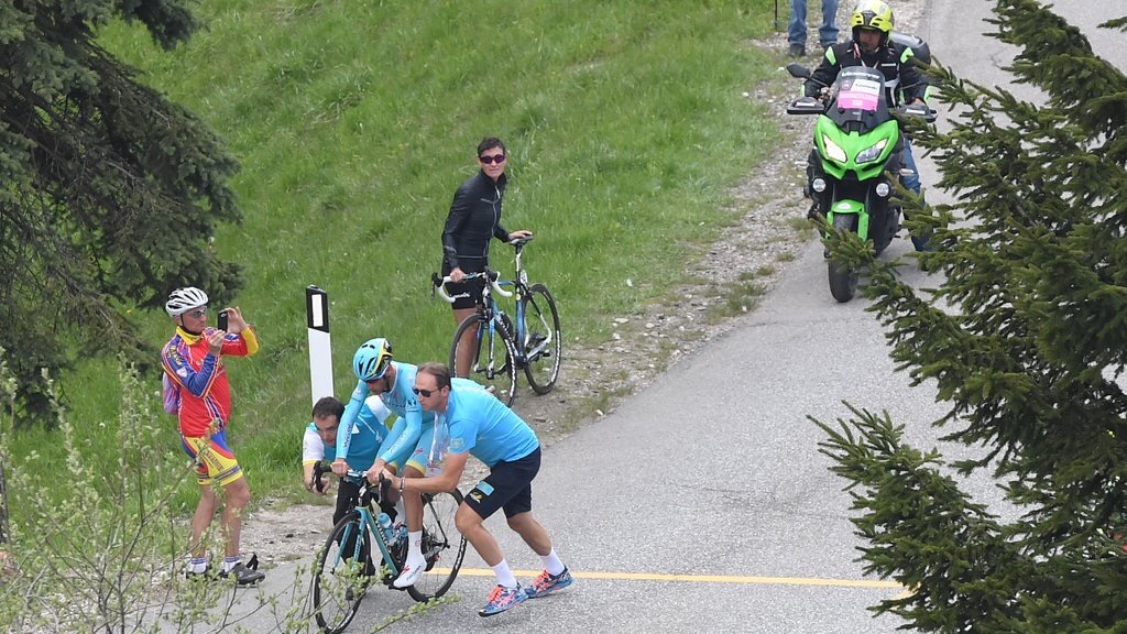 Slato di catena per Nibali al Giro 2016