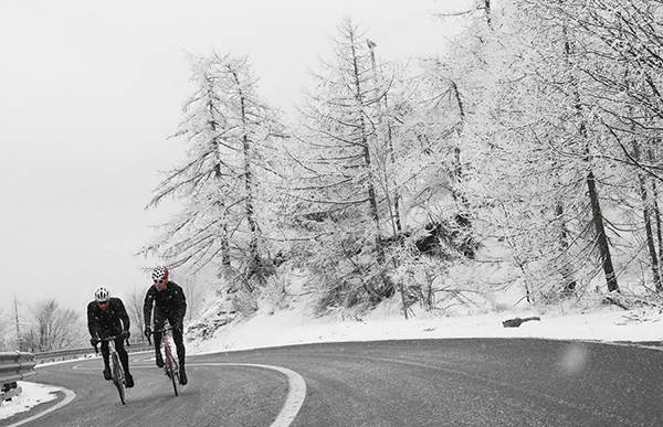 In bici sul Moncenisio con la neve