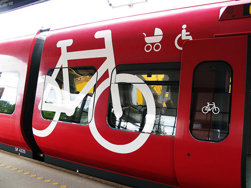 Un S-Train in servizio a Copenhagen, carrozza biciclette
