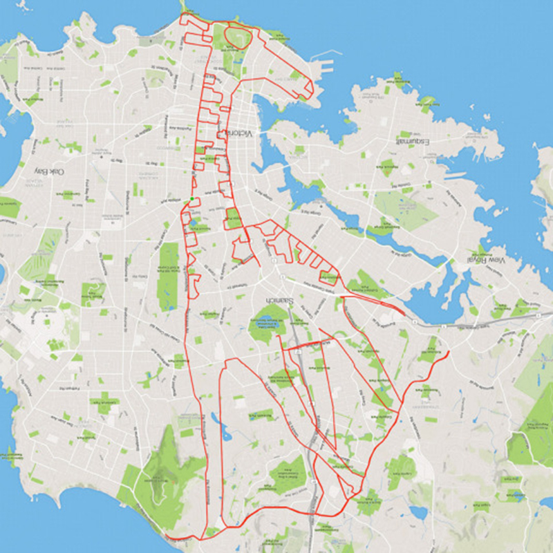 I disegni di Stephen Lund con una bici e un GPS