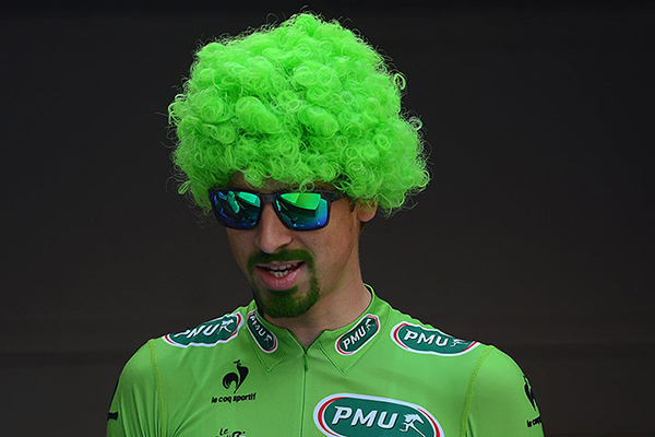 Peter Sagan festeggia la maglia verde al Tour