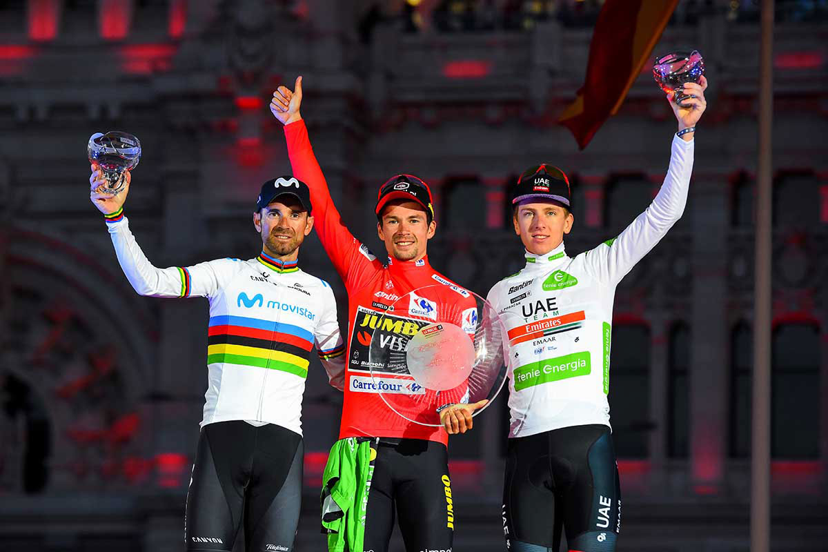 Primoz Roglic, Alejandro Valverde, Tadej Pogacar sul podio della Vuelta 2019
